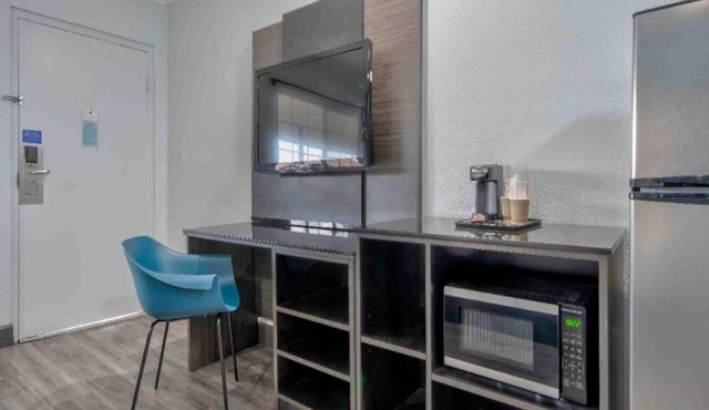 2 Queen Beds | Non-Smoking, Micfridge