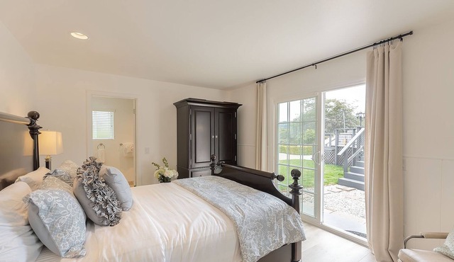 3896 Gather And Rest 3 Bedroom Home by Redawning