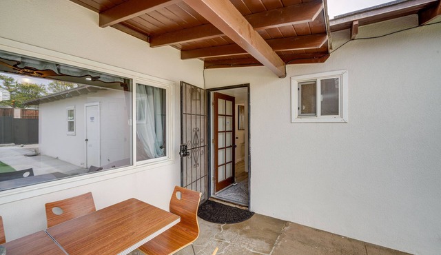 ~ 5 Mi to Downtown: Cozy Bakersfield Studio Rental