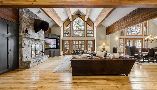 549 Ponderosa | 6BR/6.5BA Incline Village, Lake View
