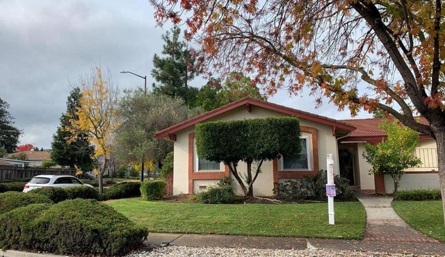 5bd2.5ba Near Apple in Cupertino
