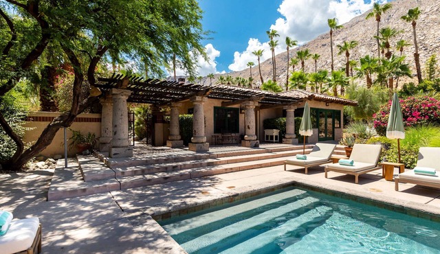 5BR Luxury Villa w Pool & Mountain Views