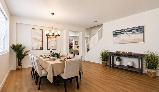 6BR Retreat/10 Beds/Near Sports Complex/4 kings