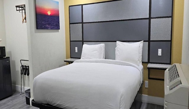 Accessible Queen Bed|Nsmk