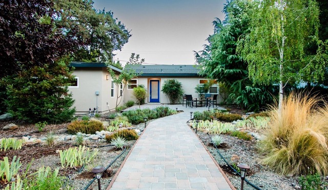 Adorable 2-bedroom house near downtown Paso Robles