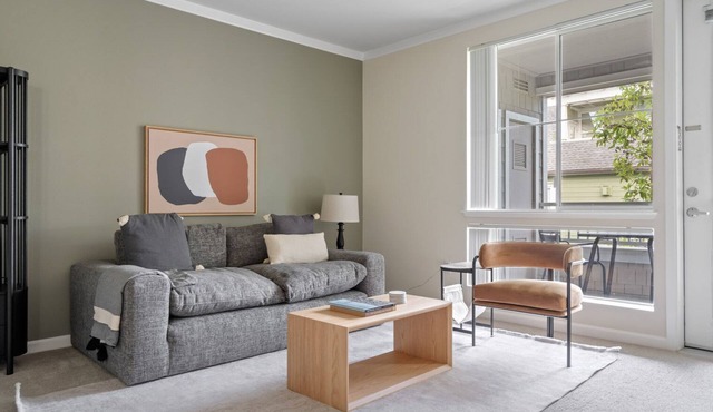 Airy San Mateo 1BR w/Clubhouse, Gym & W/D, nr Restaurants, by Blueground