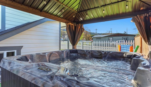Amber Nook! Always clean, and build to be comfortable!