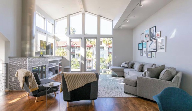 Bayside Retreat - Bay Views in Walkable Coronado