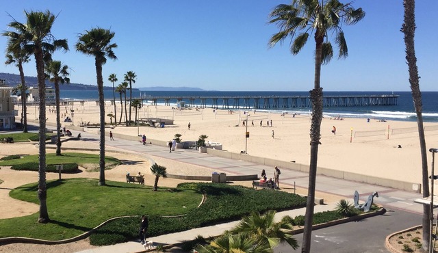 Beach condo in an incredible location, just steps from the strand and sand