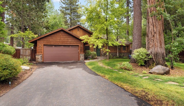 Bearadise Luxury Cabin - Close to Tahoe City, Hot Tub