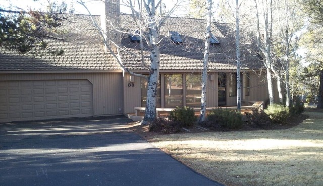 BEAUTIFUL, SPACIOUS NORTH-END HOME, HOT TUB, A C, WI-FI, BIKES, DCCA#603