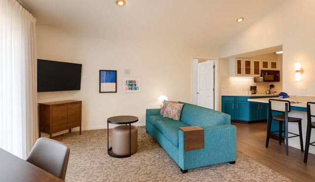 Best Place to Unwind! 3 Relaxing 2BR Suites, Pool Access, Steps from Golf Area!