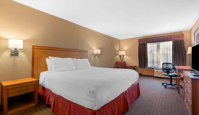 Best Western Plus Olympic Inn