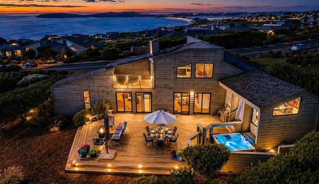 Bodega Bay Personal Resort! Golf, Waves, Seals! Ocean Vibes! HtTb~Sea Casa