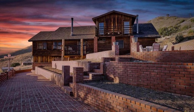Breathtaking Cabin in Kern River Valley
