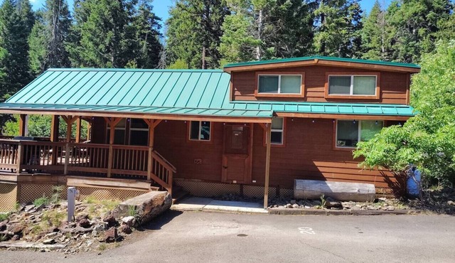 Cabin #20 at Hyatt Lake Resort