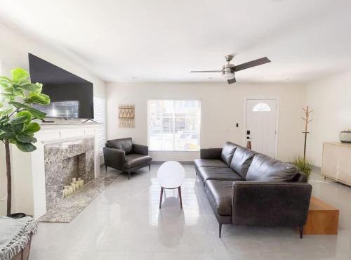 Central Charm in Hillcrest near Scripps Mercy