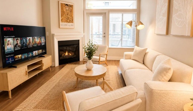 Central Los Angeles Gem I Spacious 2BR 2BA I Spa Parking