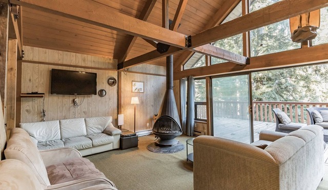 Chalet At Rainier Lodge 3 Bedroom Cabin