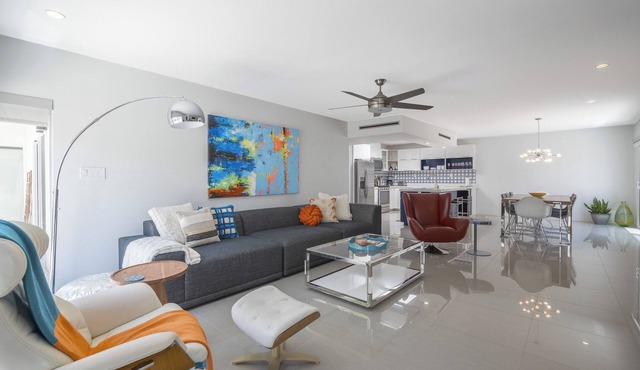Charming midcentury modern retreat at Garden Villas East in South Palm Springs w
