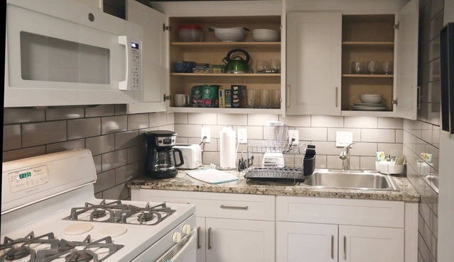 Charming Remodeled Studio Retreat w Front Garden