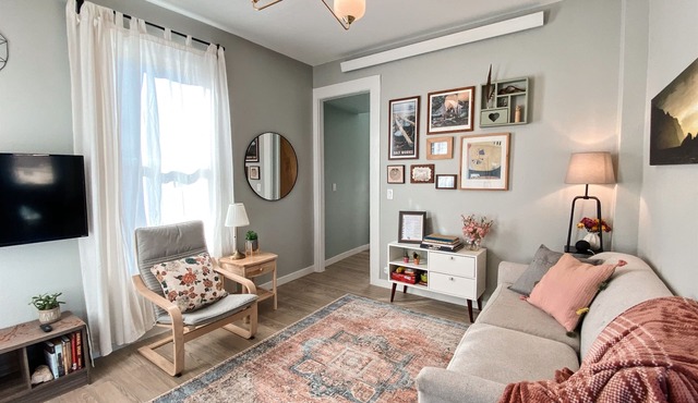 Charming River View Apt | Walk to Shops & Cafes