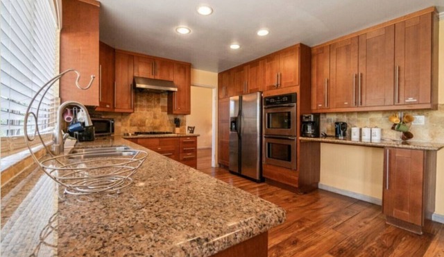 Charming Room/Prime Location/Exceptional Amenities