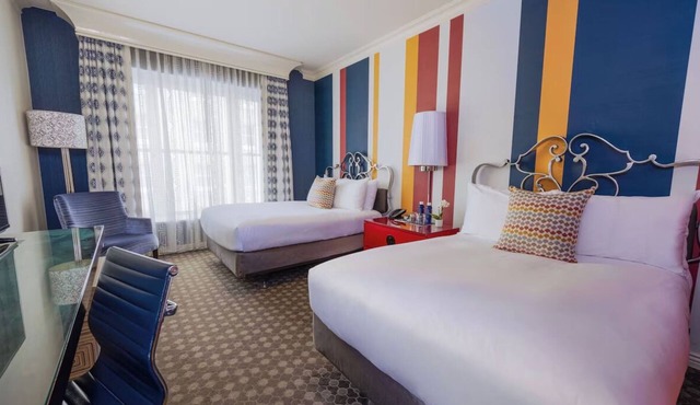 Charming Room w/Double Beds near Union Square - Pet-friendly