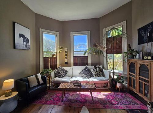 Charming Unique Themed Victorian Elegance