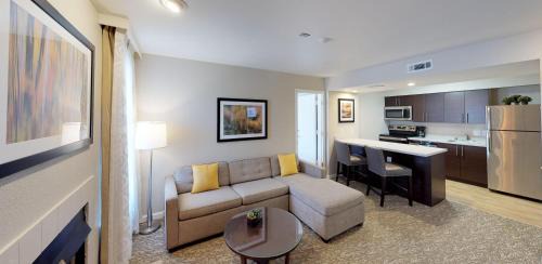 Chase Suite Hotel Newark Fremont