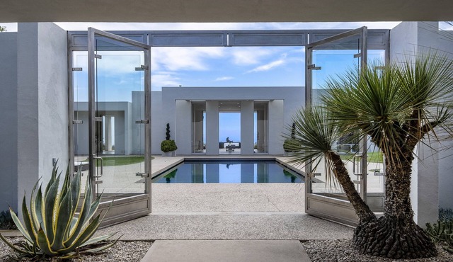 Chic Luxury Estate on 50 Private Acres