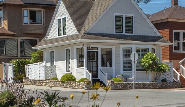Closest Home to Lover’s Point Beach, Ocean Views, Newly Remodeled Victorian