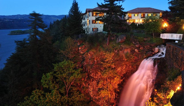 Columbia Cliff Villas Hotel
