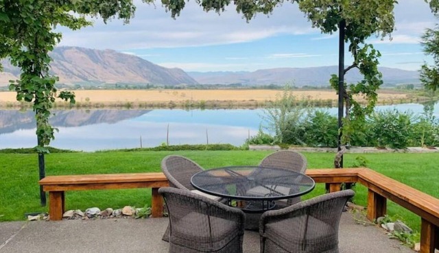 Columbia River Waterfront with Private Dock near Gamble Sands Golf Course!