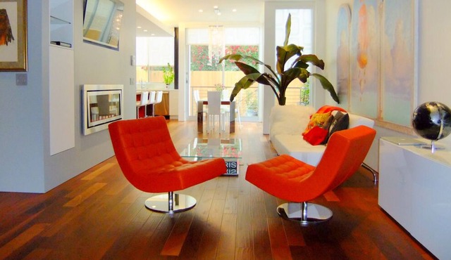 Contemporary Home with Fabulous Roofdeck