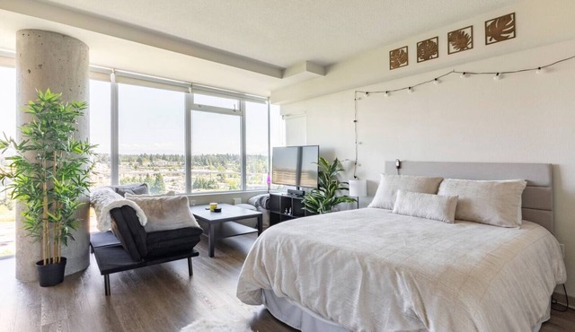 Convenient Downtown Bellevue