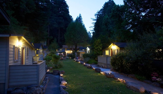 Cottages on River Road