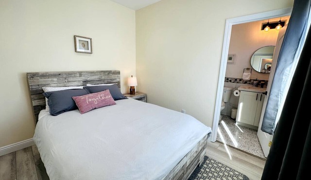 Cozy 2 Bedroom in Huntington Beach