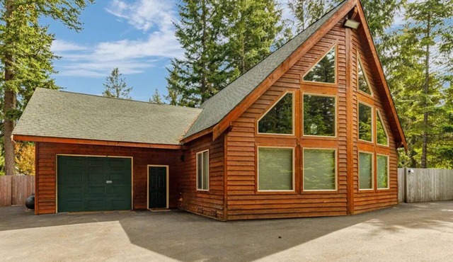 COZY-A-Frame Mountain Getaway!Easy Access/HotTub-GmRm-Winter - Sun Fun
