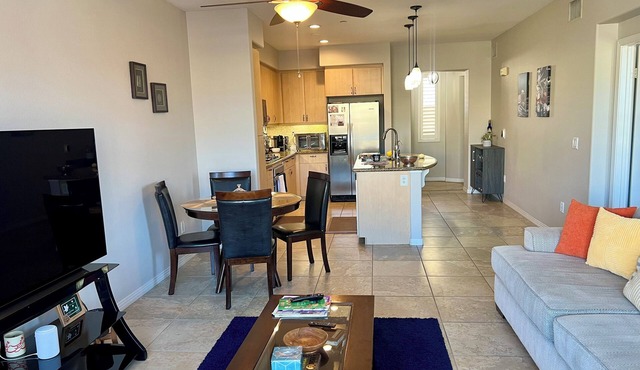Cozy Private Room w/En-Suite Bath - Resort Condo