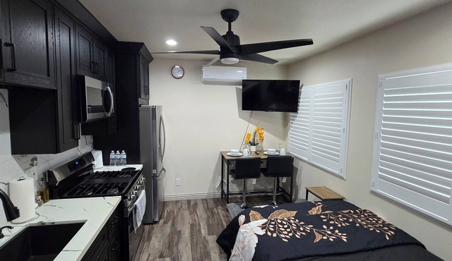 Cozy Tiny Home For 2 People Studio Type near LA