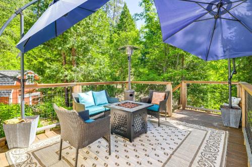 Deck & Grill: Forest Views Twain Harte Home