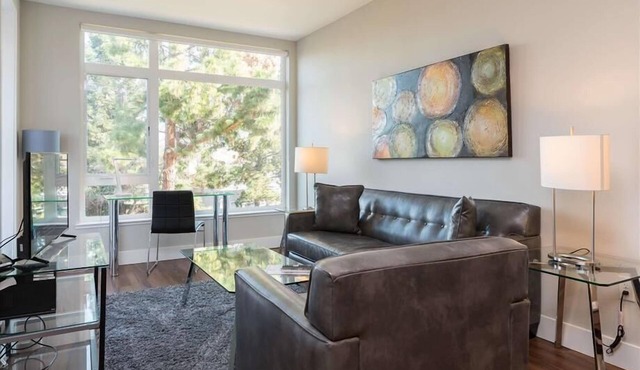Downtown Mountain View 2 BR | Close to Castro St