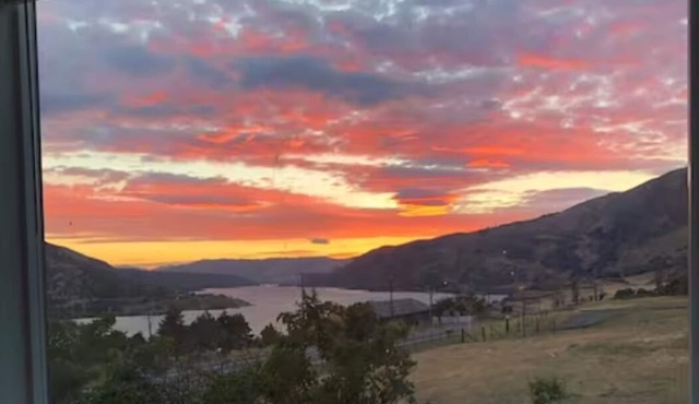 E+H House-Views! Fast Wifi & Pet friendly!
