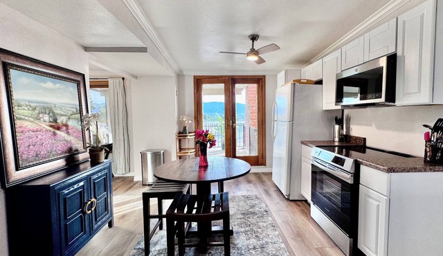 Enjoy a comfortable one-bedroom suite designed for extended stays in Corona. This private second-floor unit is ideal for traveling professionals, relocation guests, corporate housing, and insurance stays.