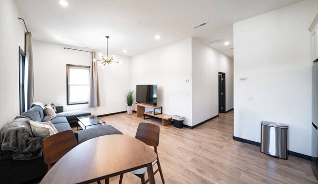 Enjoy DT Mountain View Apt | Castro St | 1BR/1BA