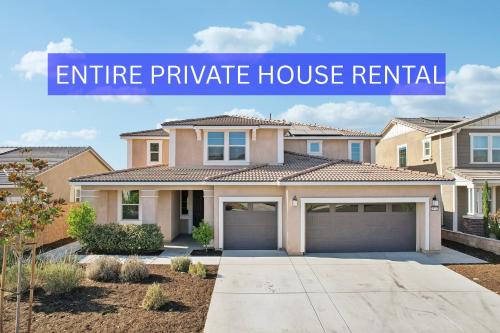 Entire Private House with 3000 sqft, Gated Yard, Garage, Nice View, 5 Bedrooms 4 Bathrooms, Available Now