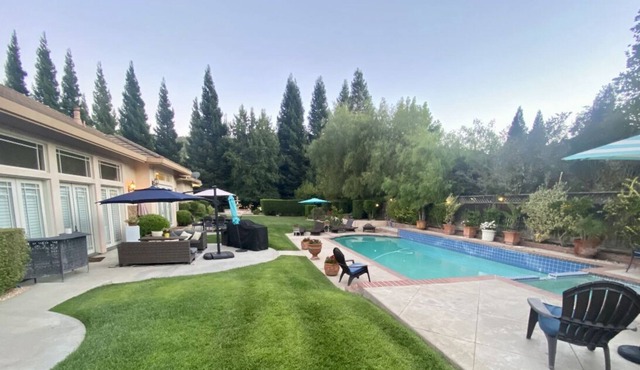 Executive gorgeous gated retreat in wine country.
