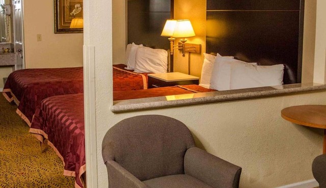 Executive Inn and Suites