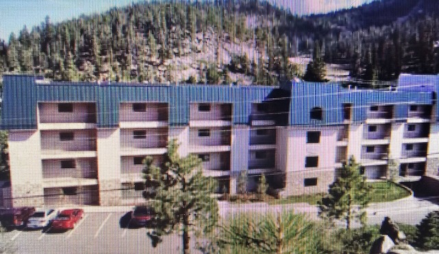 ExperieSki Scene at Holiday Inn Club Vacations Tahoe Ridge Resort